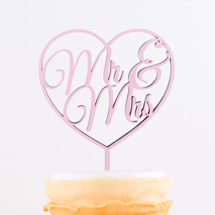 Cake Topper Mr. & Mrs. im Herz main product photo
